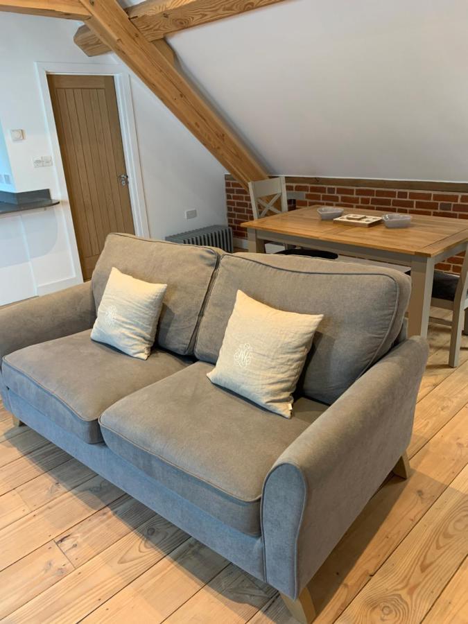 Beautiful Rural Apt, Walking Distance To Three Choirs Vineyard/Brassiere Gloucestershire Apartment Newent Exterior photo