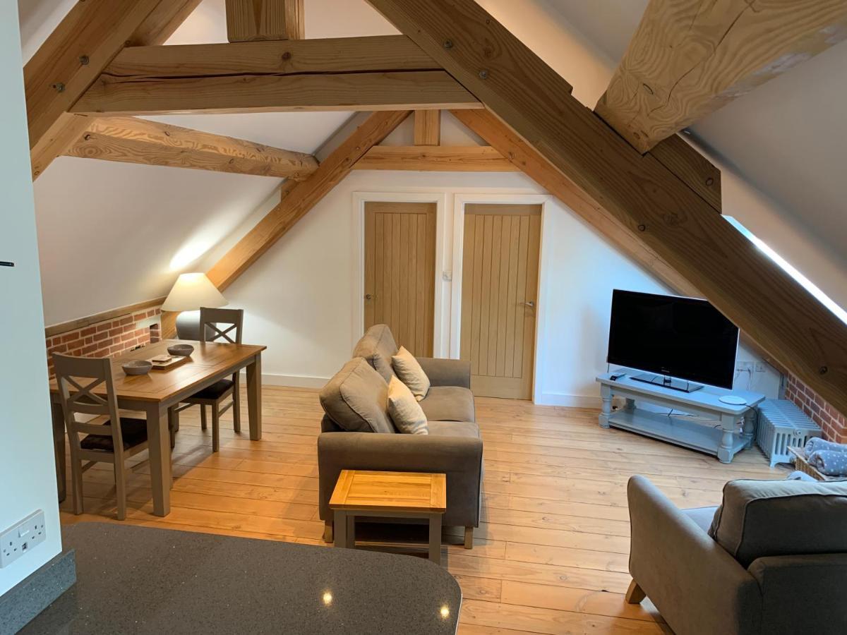 Beautiful Rural Apt, Walking Distance To Three Choirs Vineyard/Brassiere Gloucestershire Apartment Newent Exterior photo