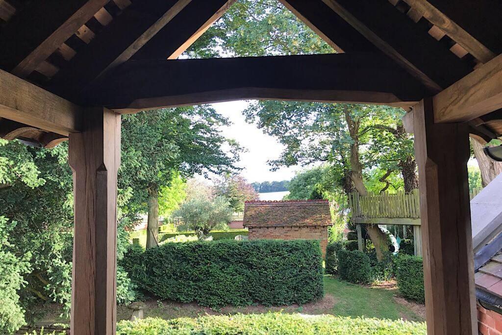 Beautiful Rural Apt, Walking Distance To Three Choirs Vineyard/Brassiere Gloucestershire Apartment Newent Exterior photo